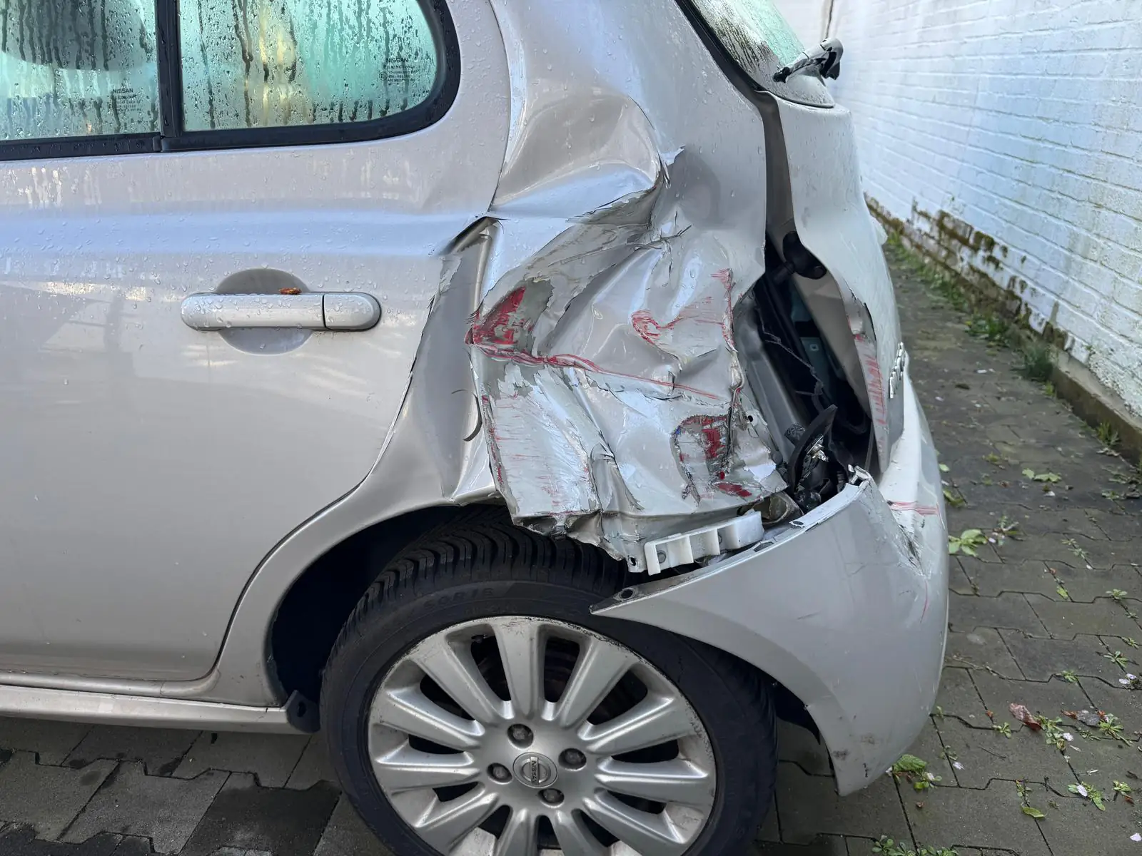 Kfz-Schadengutachten und Unfallgutachten